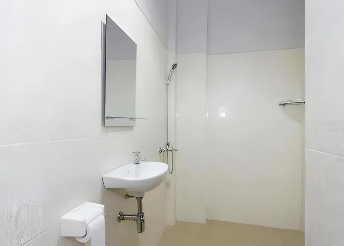 Zaen Hotel Syariah Solo